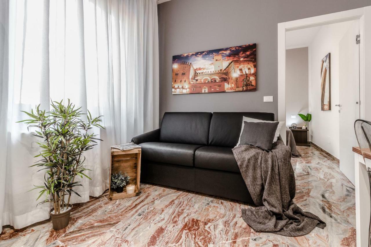 Ugo Bassi Apartments Болонья Екстер'єр фото