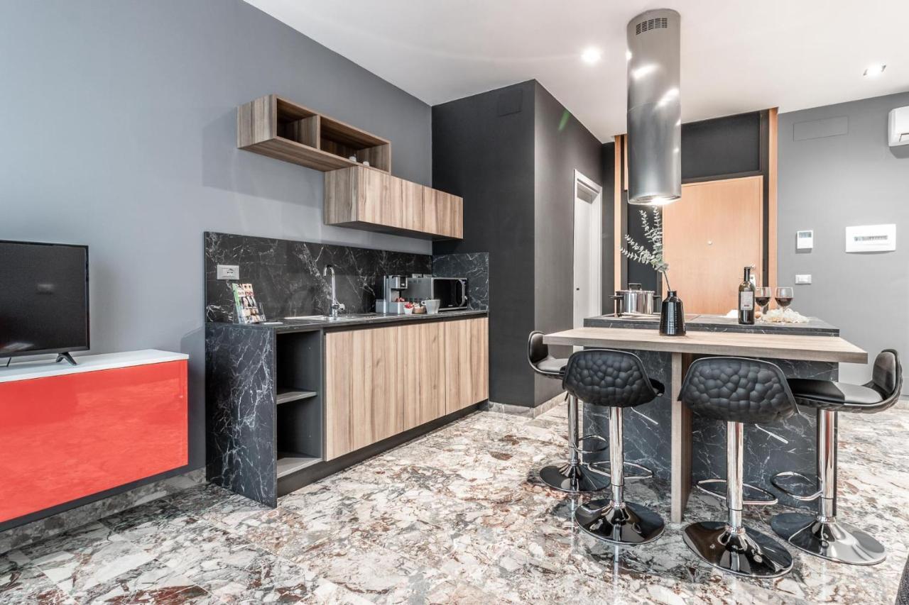 Ugo Bassi Apartments Болонья Екстер'єр фото